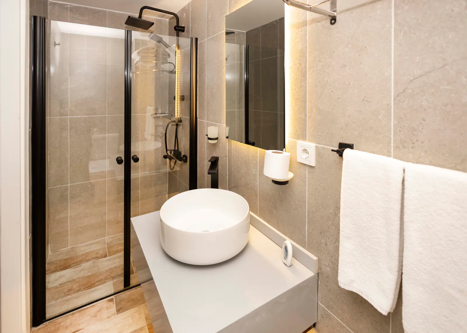 Family Suite with Balcony — bathroom